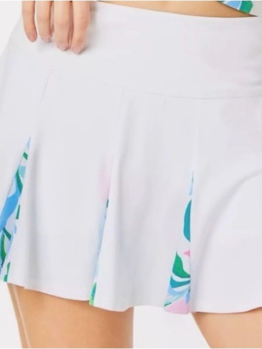Lilly Pulitzer Cassata Luxletic Skort in Resort White and Holding  Court